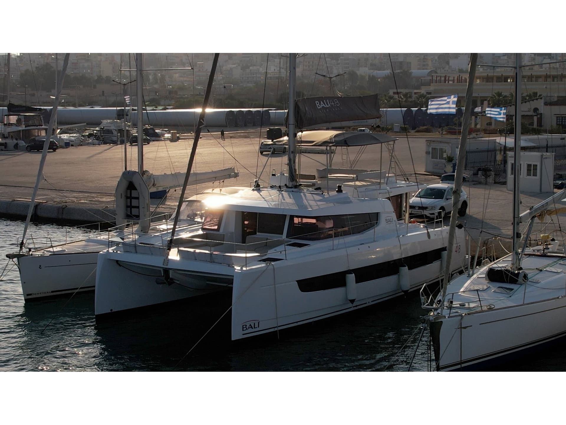 EAGLE – Bali Catamarans