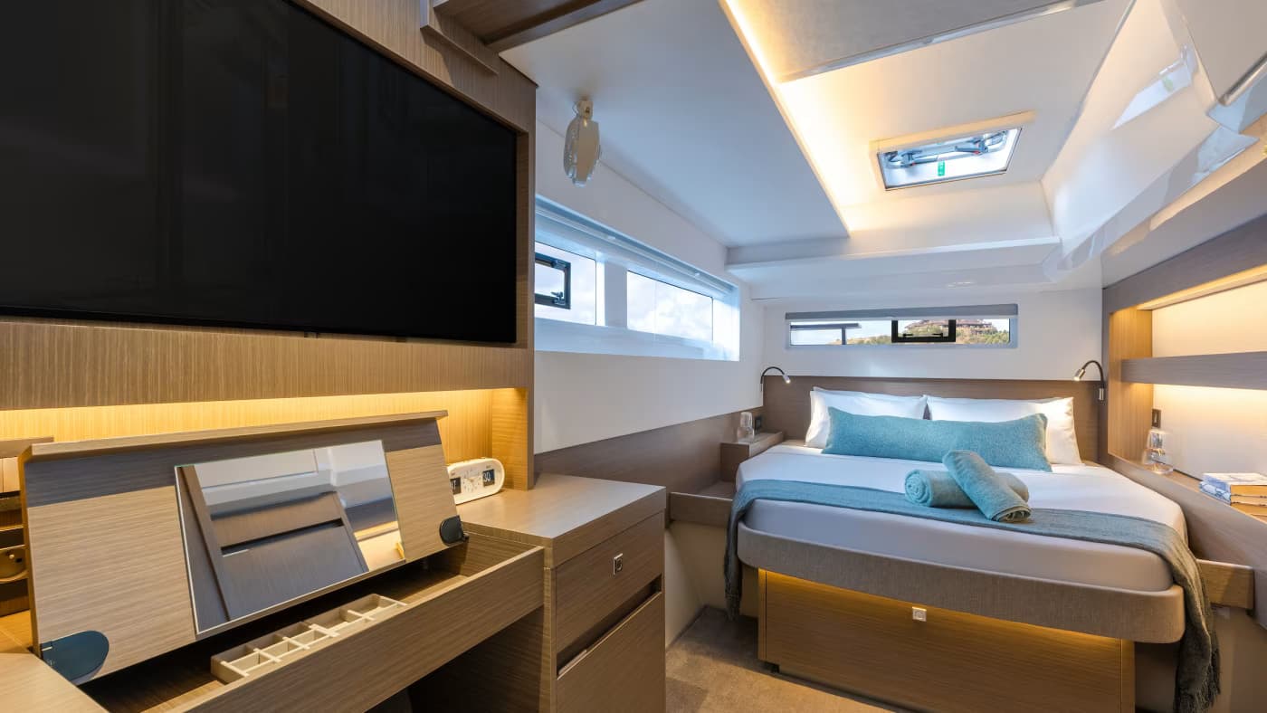 Moorings 5200 Exclusive Plus