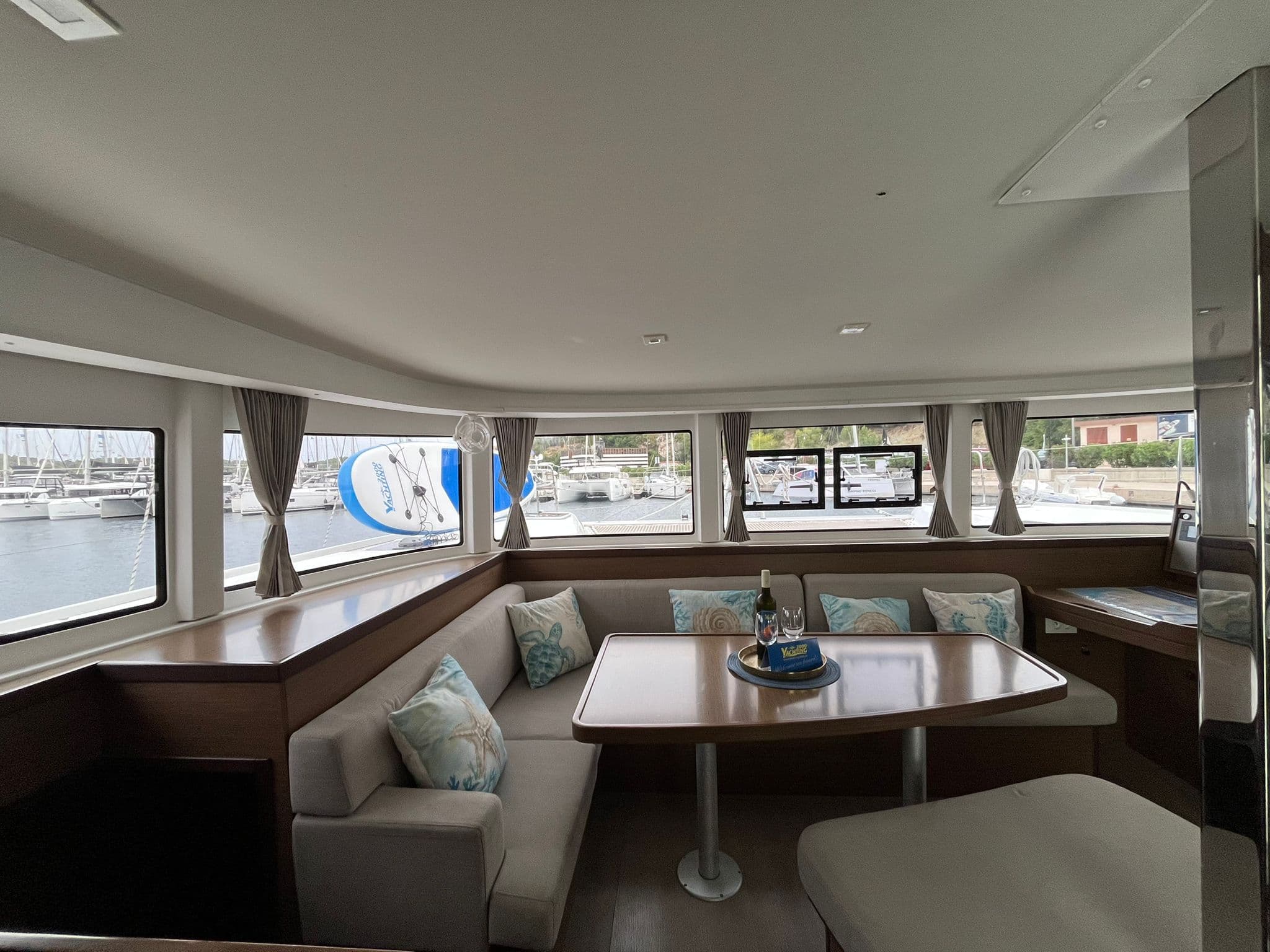 GRAND DELUXE III
