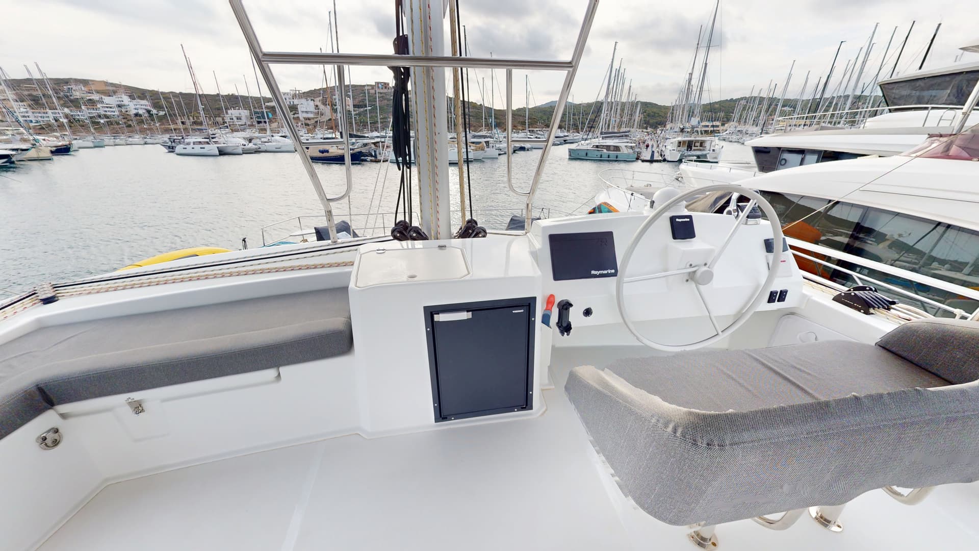 AMMOS IV - Fully Equipped, Obligatory Skipper