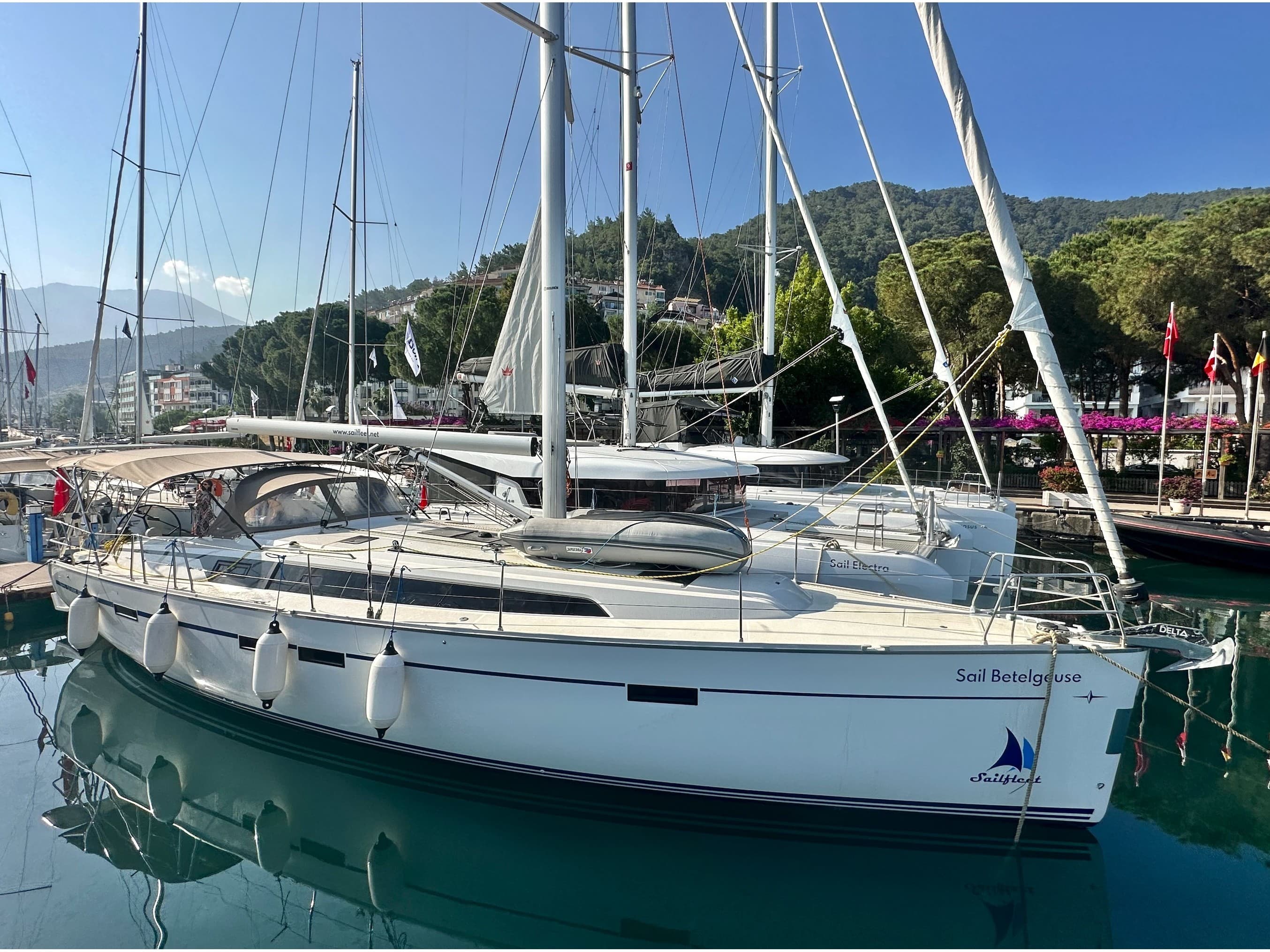 Sail Betelgeuse