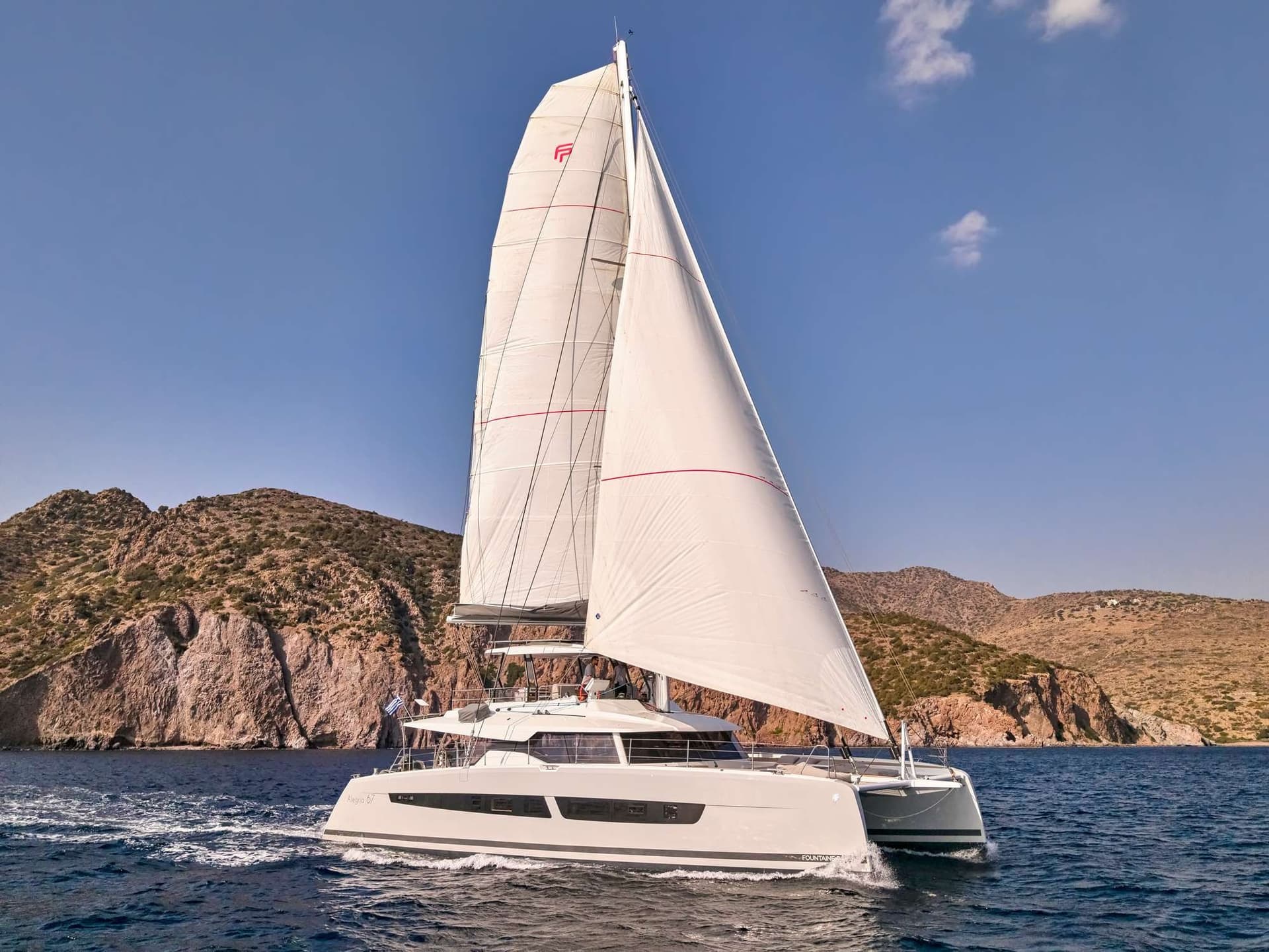 Stephanie – Fountaine Pajot
