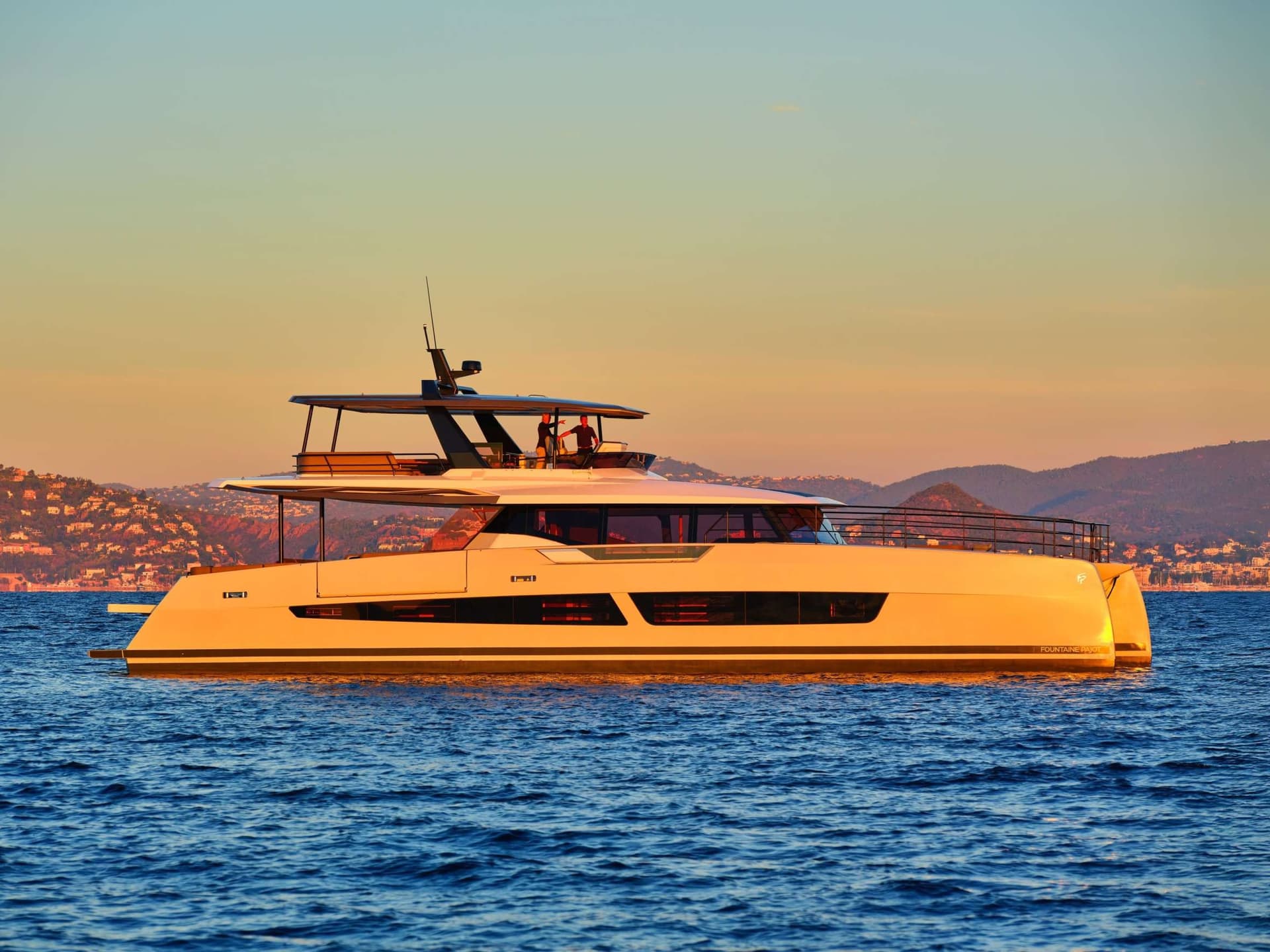 Christal Mio 80 – Fountaine Pajot
