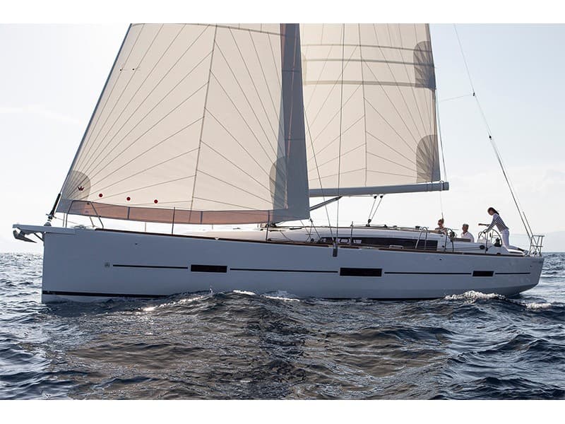 Petra – Dufour Yachts