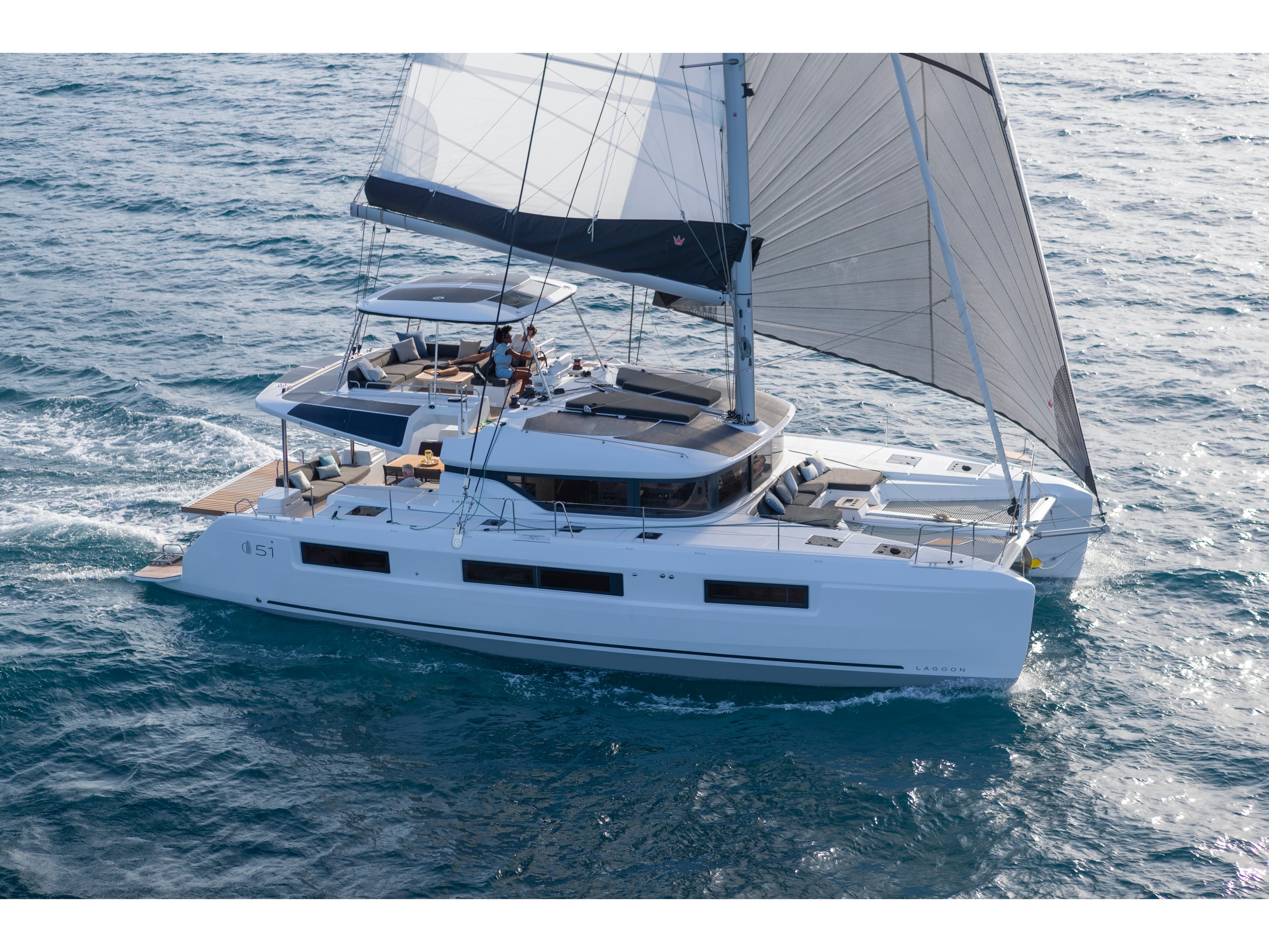 Margeo XIX (A/C, GENERATOR, WATER MAKER, ICE MAKER, HARD BIMINI TOP) – Lagoon