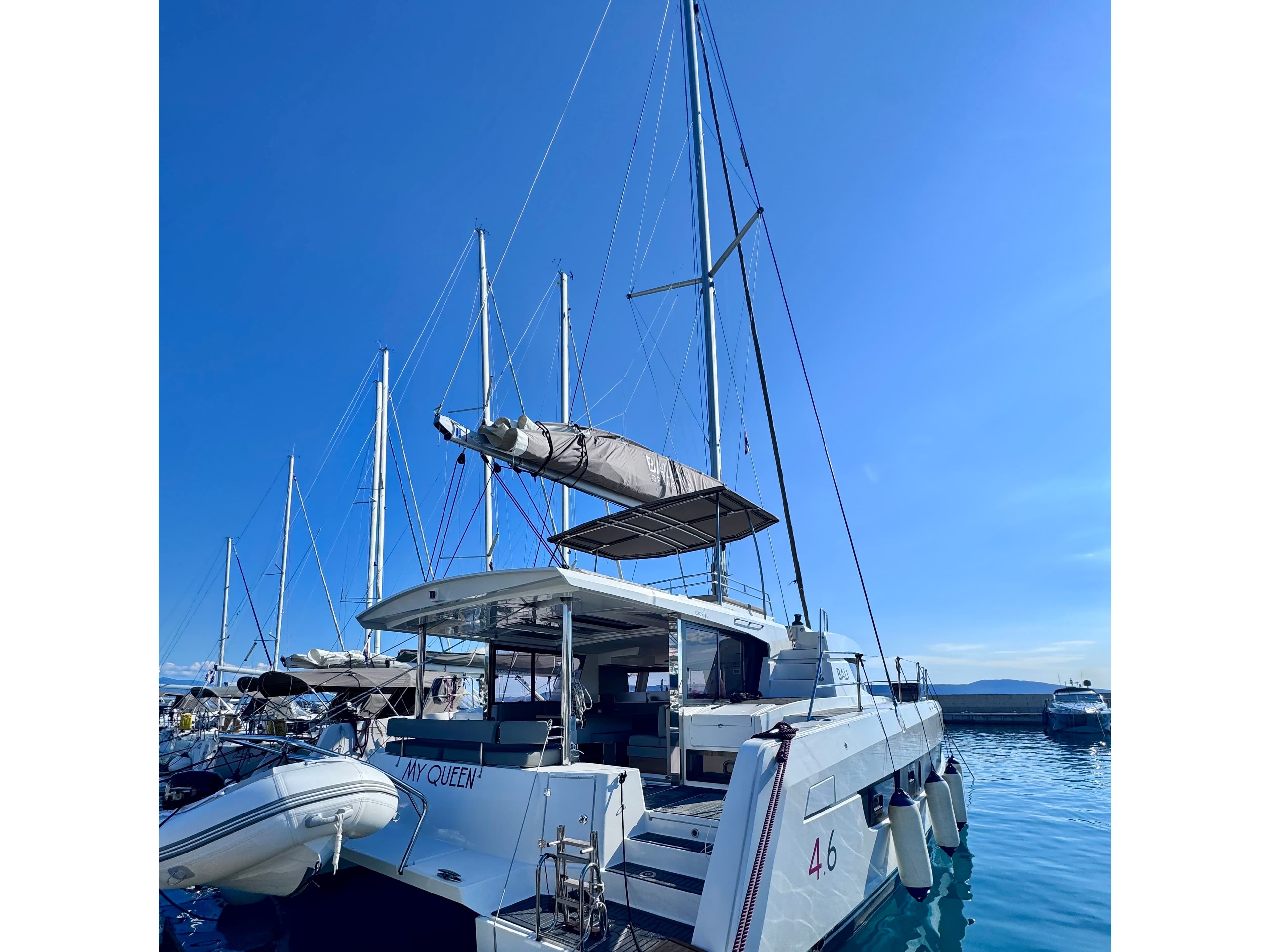 MY QUEEN – Bali Catamarans