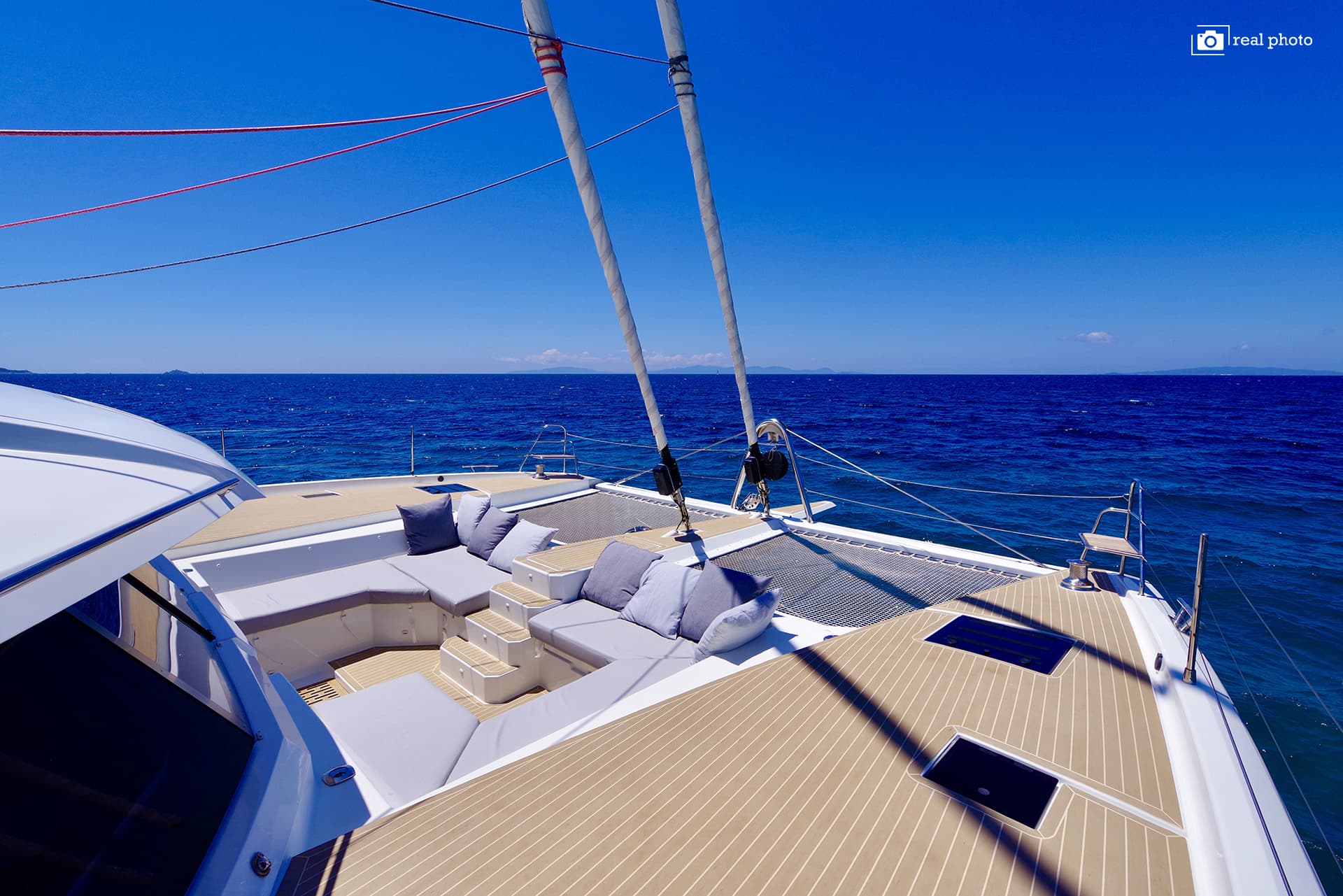 Maurice - Luxury Catamaran, A/C, Generator, Water maker